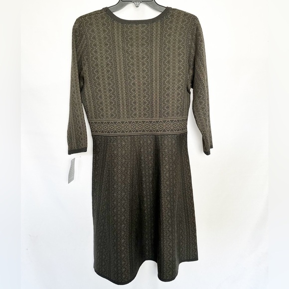 NWT Nina Leonard Print Fit & Flare Sweater Dress - Picture 3 of 5